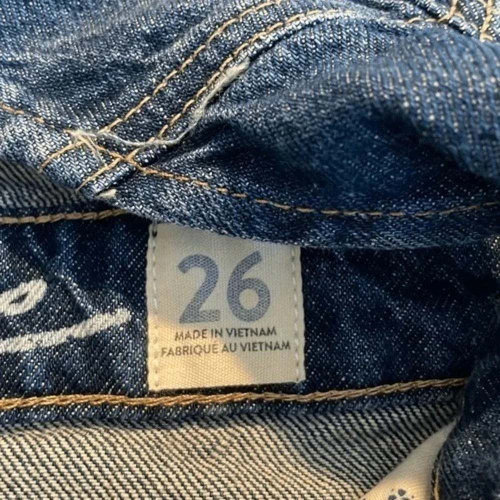 Free People We‎ The Free Sunkissed Short Overalls Blue Denim Jean Shorts 26